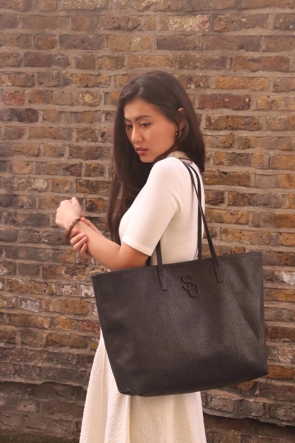 Subella London AVERY Black Large