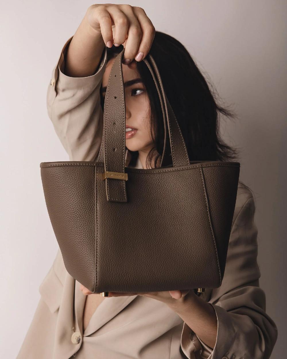 subella london Grace 3 way Bucket in Grey Leather