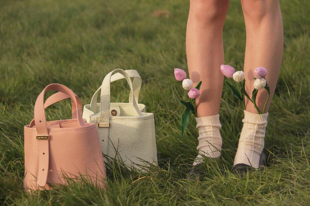 Subella London Grace 3 Way Bucket In Mint Leather