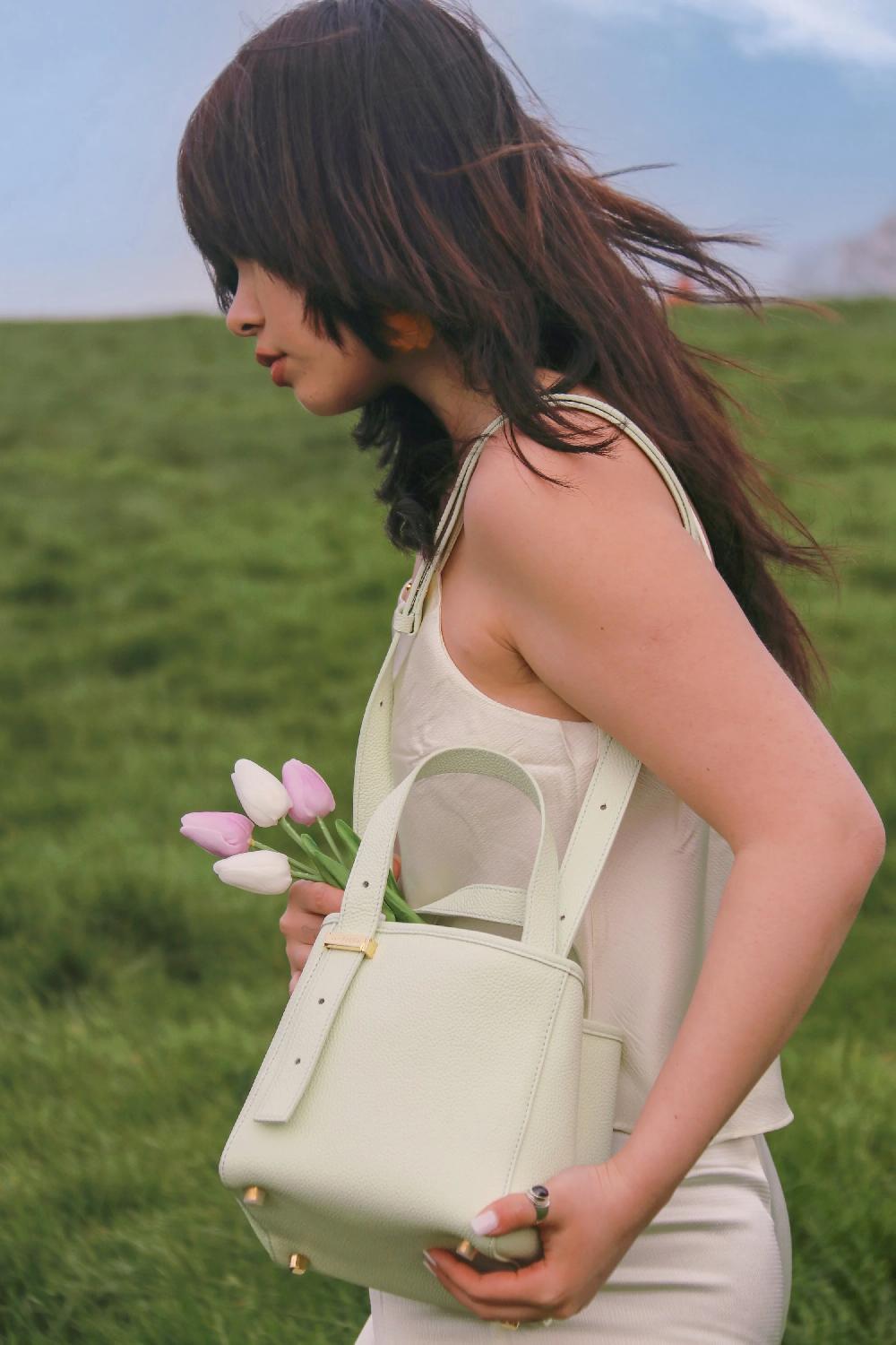 subella london Grace 3 way Bucket in Mint Leather