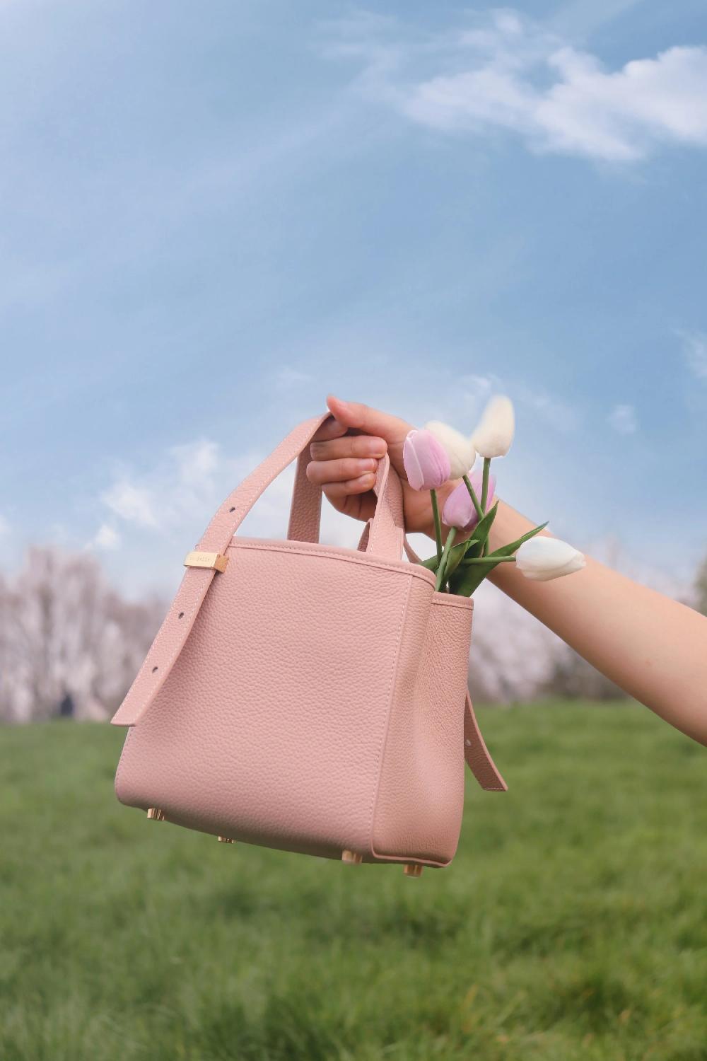 subella london Grace 3 way Bucket in Pink Leather