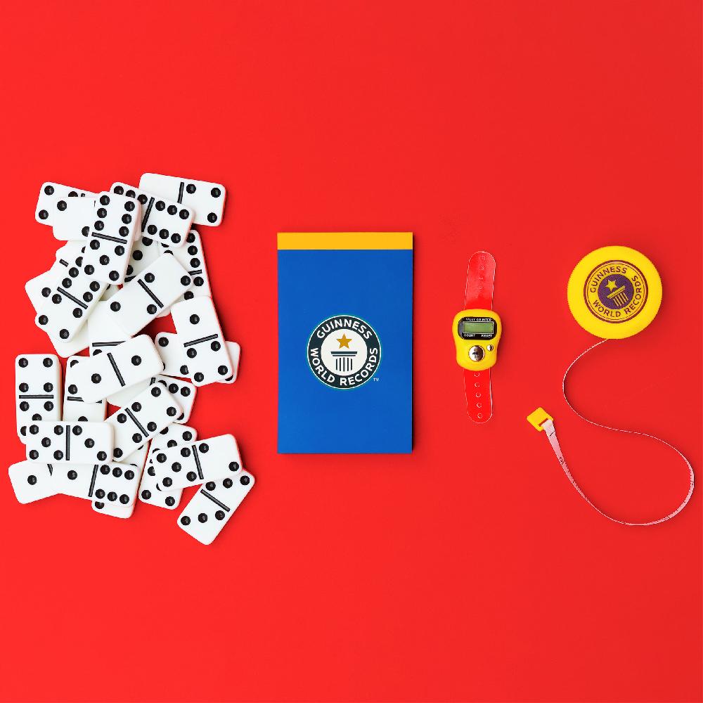 Suck Uk Dominoes Record Breaker Kit