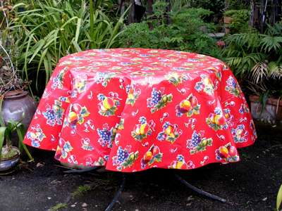 sugar skull Round Oilcloth Tablecloth – Pears & Apples on Red