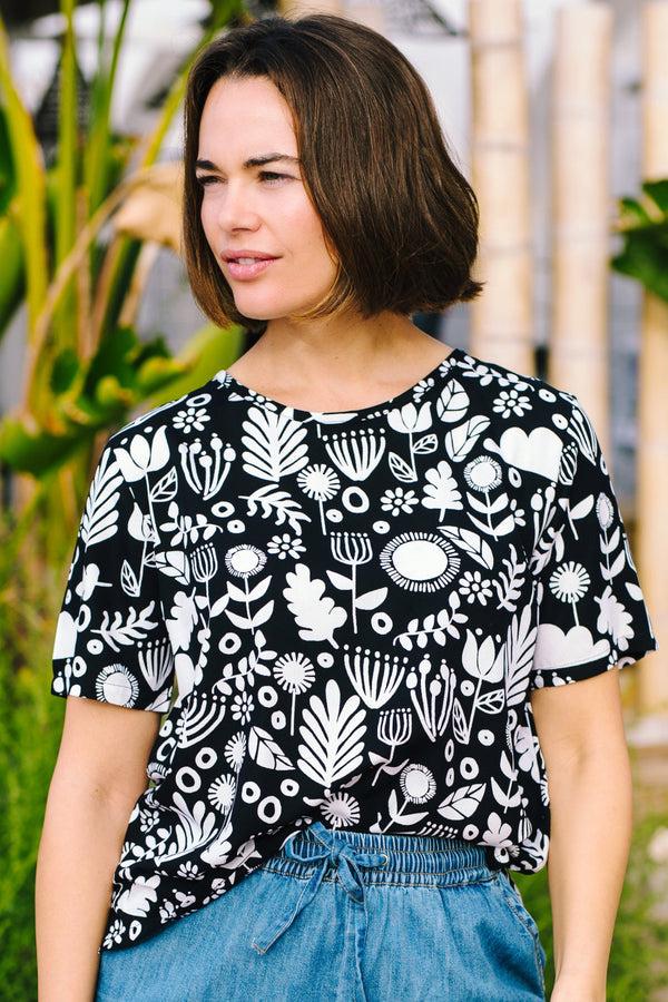 sugarhill brighton Christina Top - Monochrome Folk Floral