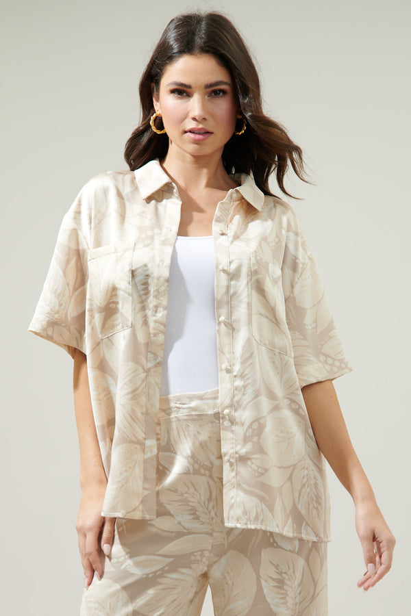 Sugarlips Gardenia Floral Otto Short Sleeve Button Down Shirt