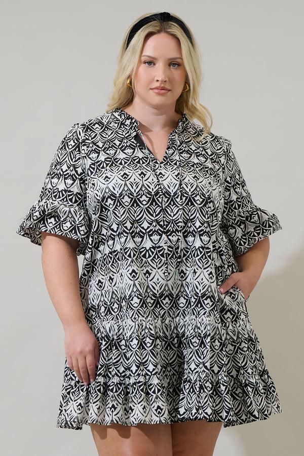 sugarlips La Palma Floral Auggie Bell Sleeve Shift Dress Curve