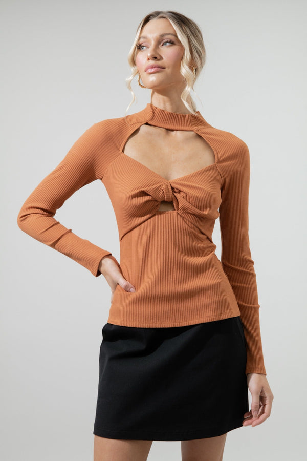 Sugarlips McKay Sweetheart Twist Front Cut Out Top