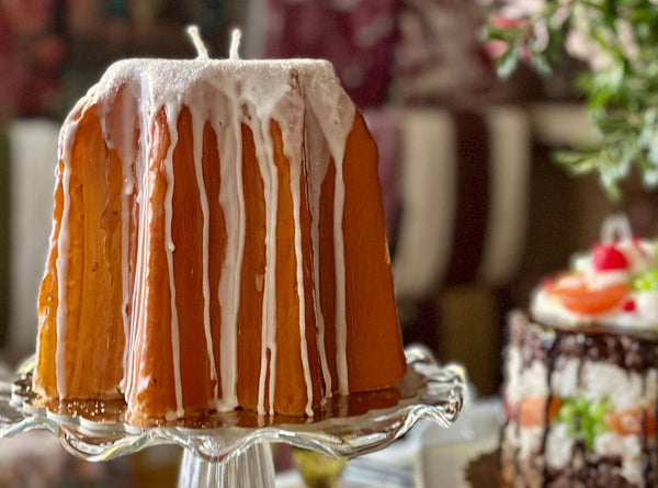 Summerill & Bishop Classic Panettone With White Sugar Decorative Candle 18cm