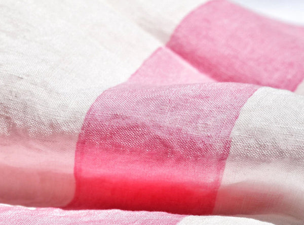 Summerill & Bishop 'Cornice' Linen Tablecloth In Rose Pink