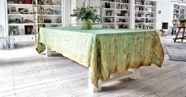 Summerill & Bishop Ink Linen Tablecloth In Light Green With Gold Drips