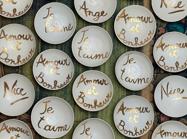 Summerill & Bishop Je T'aime Porcelain Bowl In Matte Gold