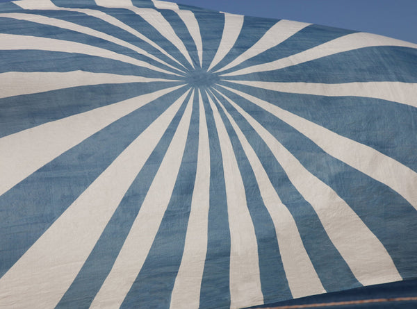 Summerill & Bishop 'Le Cirque' Linen Tablecloth In Blue