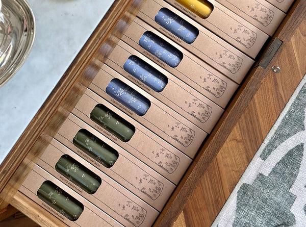 Summerill & Bishop S&B Sandalwood Scented Drawer Liners In Green 5 Sheets 50x35cm