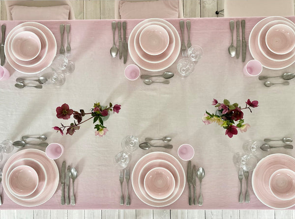 Summerill & Bishop 'Simply June' Fade Linen Tablecloth In Pink