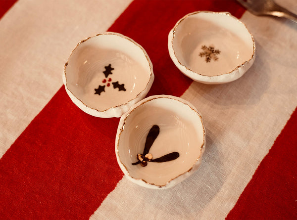 Summerill & Bishop HB Jagged Bowl With Holly 7cm