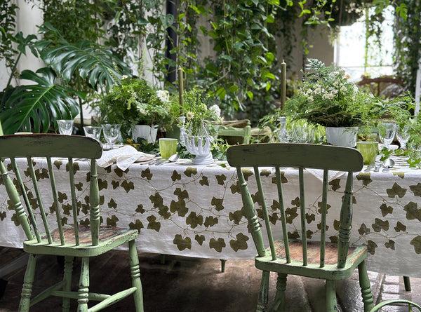 Summerill & Bishop 'Ivy' Linen Tablecloth