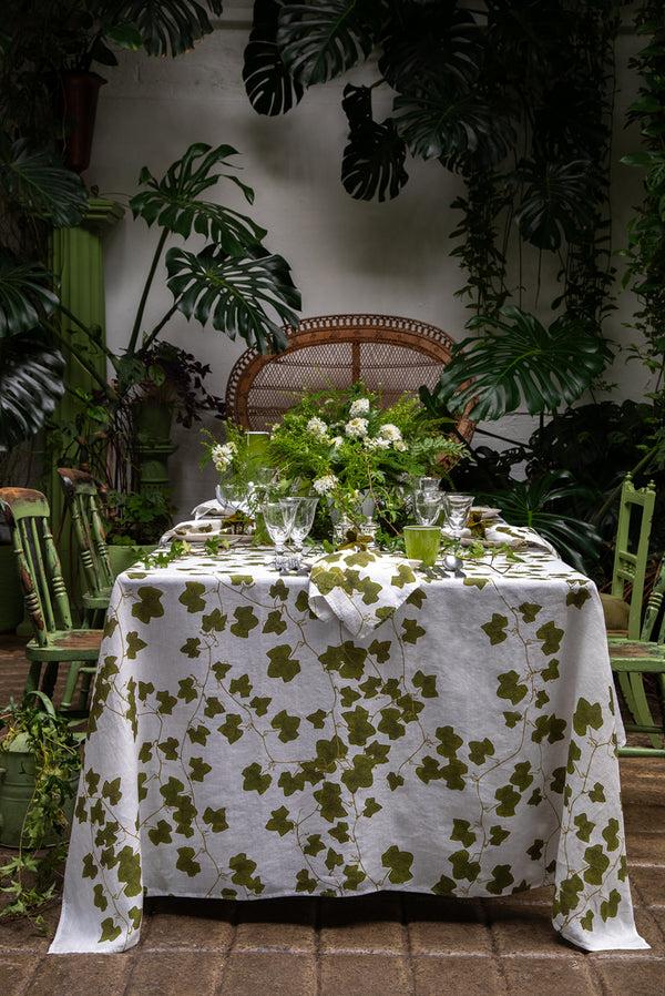 Summerill & Bishop 'Ivy' Linen Tablecloth