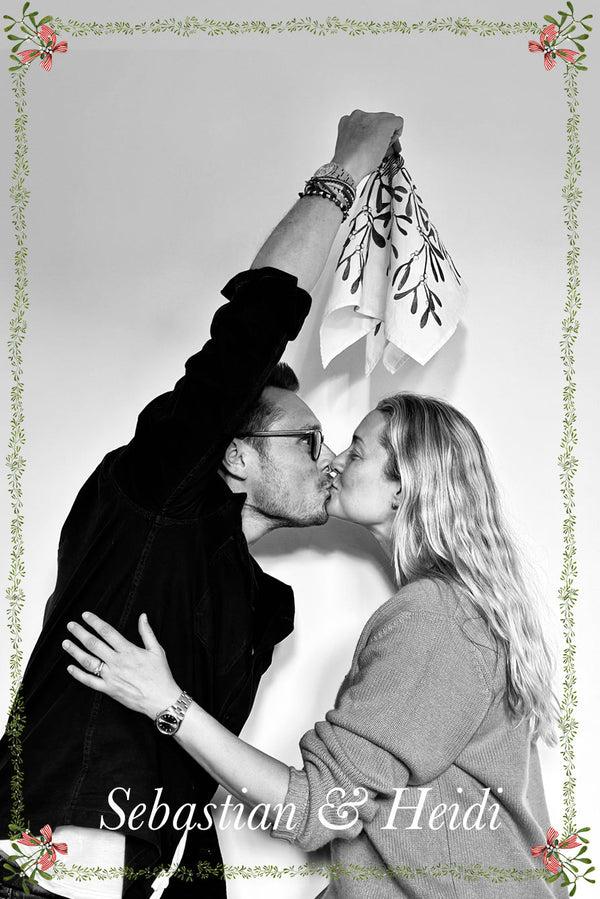 Summerill & Bishop 'Mistletoe Kiss' Linen Tablecloth