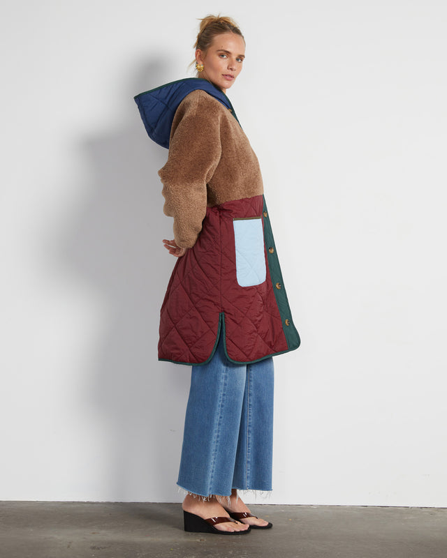 Summery Copenhagen HARLOW MIDI QUILTED PARKER IN BROWN