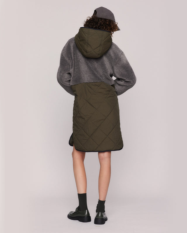 Summery Copenhagen HARLOW QUILTED MIDI PARKER IN KHAKI