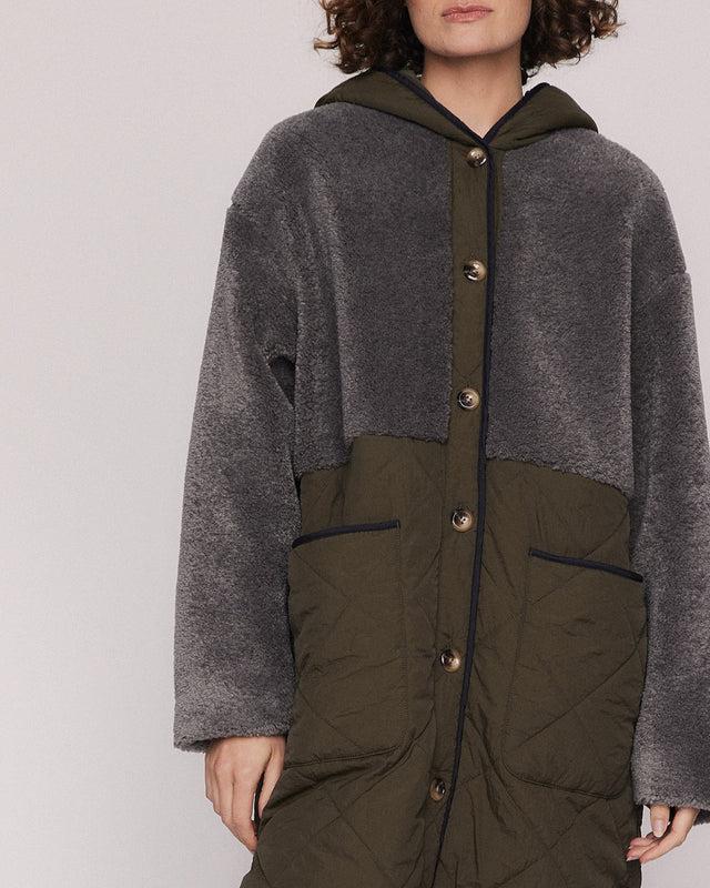 Summery Copenhagen HARLOW QUILTED MIDI PARKER IN KHAKI