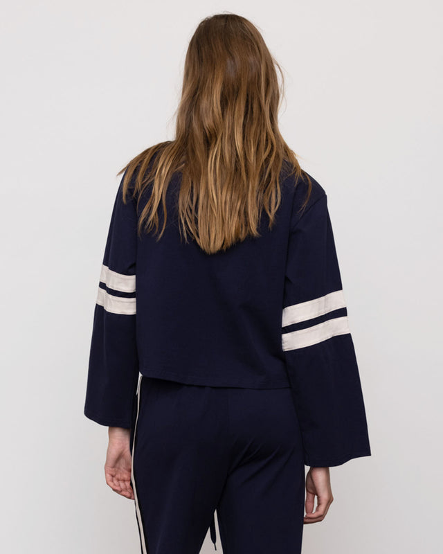 Summery Copenhagen SPORTY LONG SLEEVE CREW NECK TOP IN NAVY