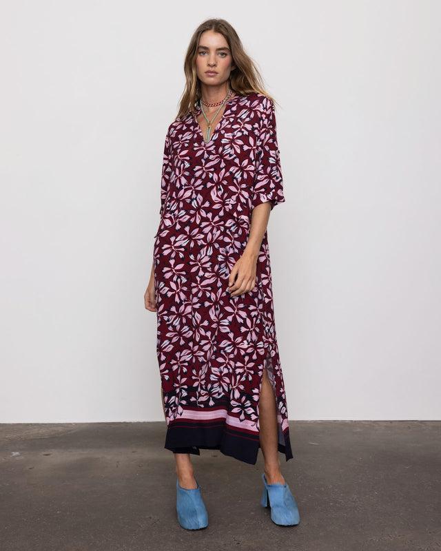 Summery Copenhagen APOLINE SHIFT MIDI IN FLORAL