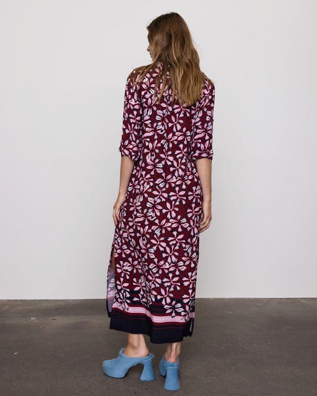Summery Copenhagen APOLINE SHIFT MIDI IN FLORAL
