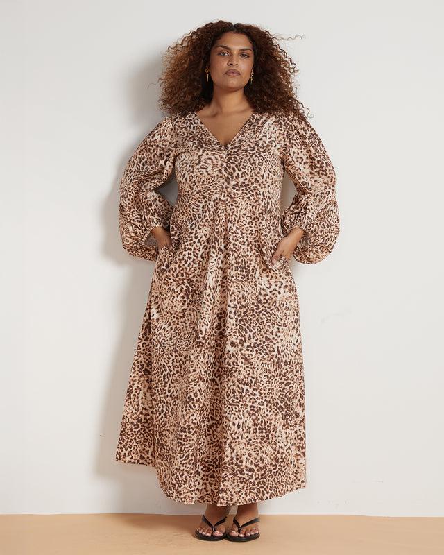 summery copenhagen AVRIL FLARE MAXI DRESS IN SAND