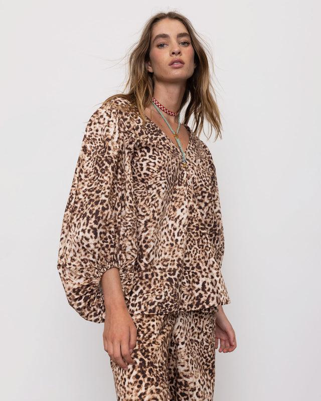 Summery Copenhagen AVRIL FLARED BLOUSE IN SAND