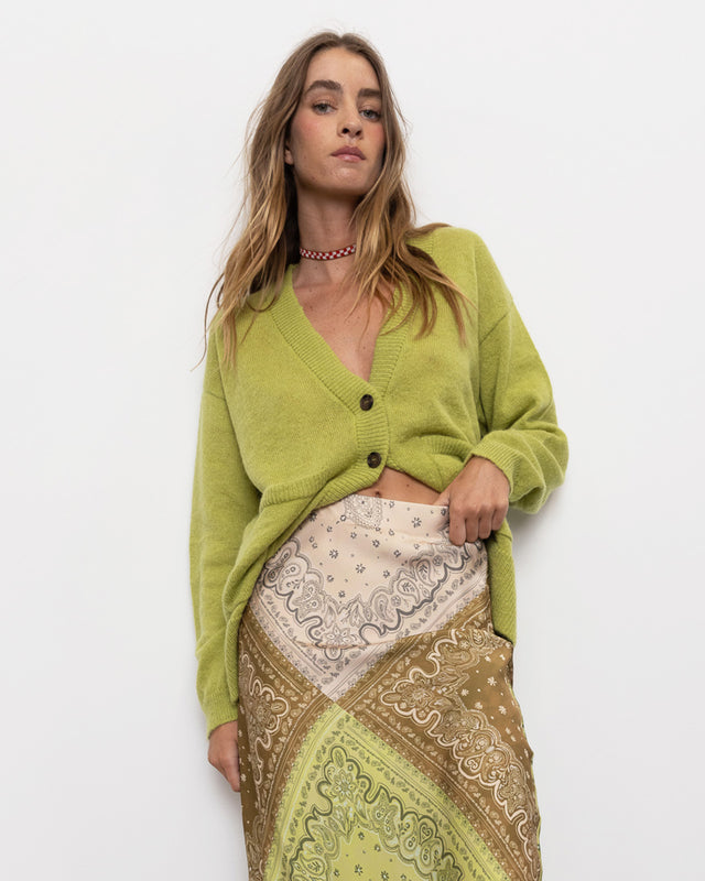 Summery Copenhagen DORA V NECK CARDIGAN IN GREEN