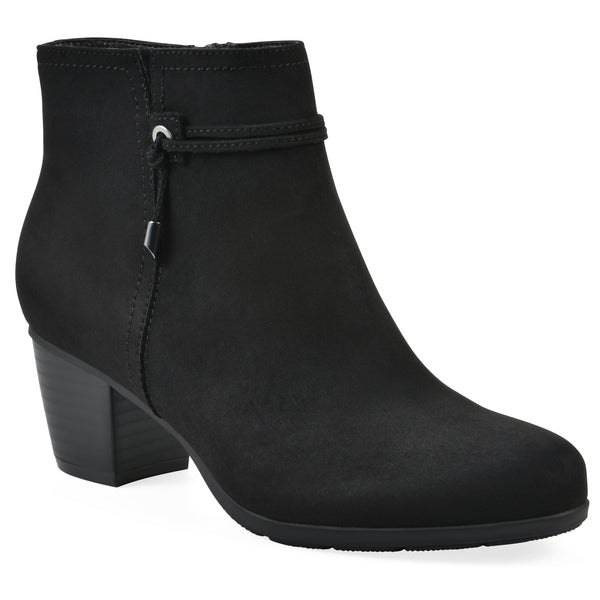 summit by white mountain Angelo Bootie - Black Fabric
