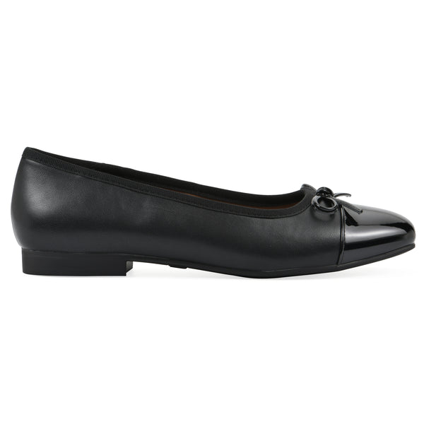 Summit By White Mountain Bocci Flat - Black Faux Leather