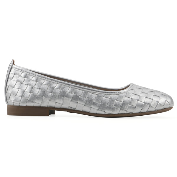 Summit By White Mountain Boccie Flat - Silver Faux Leather