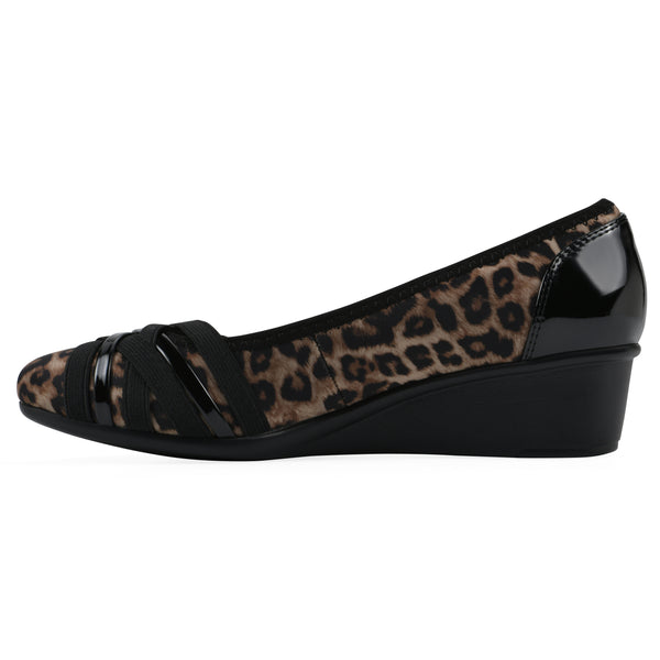 Summit By White Mountain Bowie Wedge - Tan Leopard Print Nylon