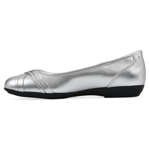 Summit By White Mountain Calming Flat - Silver Metallic