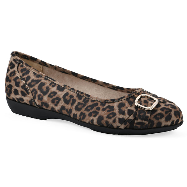 summit by white mountain Calming Flat - Tan Leopard Nylon