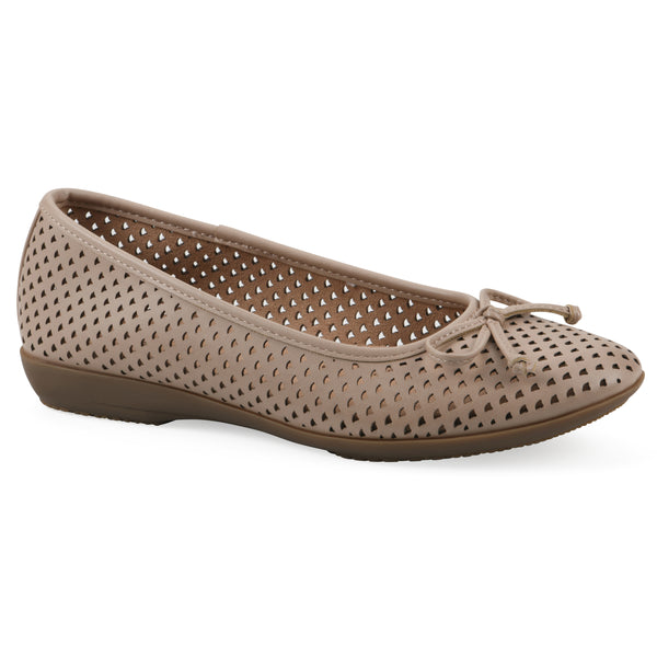summit by white mountain Carris Ballet Flat - Natural