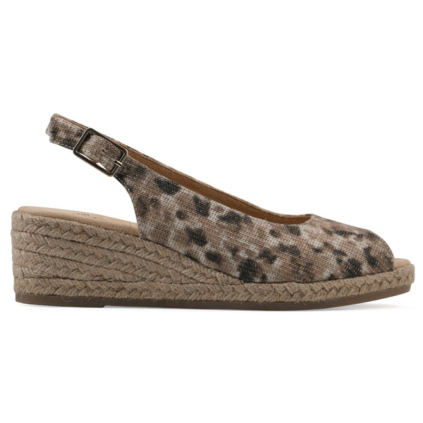 Summit By White Mountain Maize Wedge - Natural Metallic Leopard Fabric
