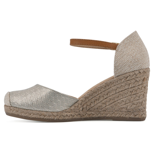 Summit By White Mountain Mamba Wedge - Gold Metallic Pattern