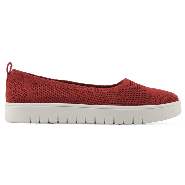 Summit By White Mountain Naveen Sneaker - Cruella Red Fabric