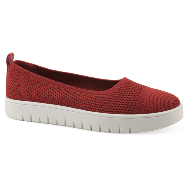 summit by white mountain Naveen Sneaker - Cruella Red Fabric