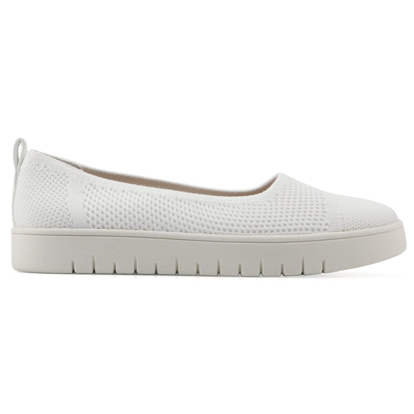 Summit By White Mountain Naveen Sneaker - White Fabric