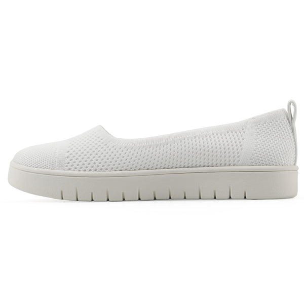 Summit By White Mountain Naveen Sneaker - White Fabric