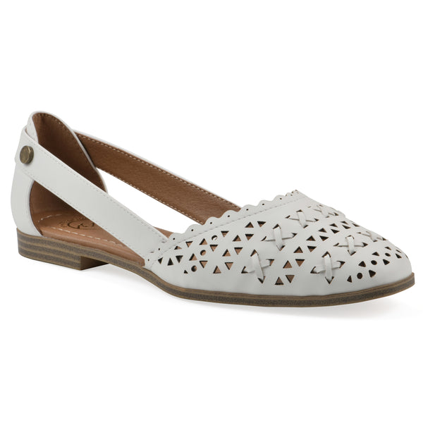 summit by white mountain Nobler Flat - White Faux Leather