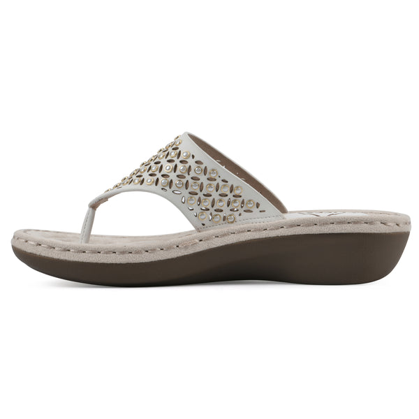 Summit By White Mountain Camila Sandal - White