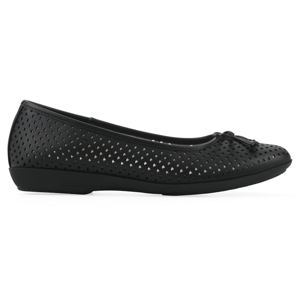 Summit By White Mountain Carris Ballet Flat - Black