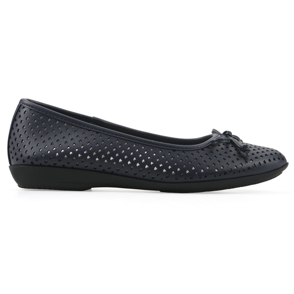 Summit By White Mountain Carris Ballet Flat - Navy