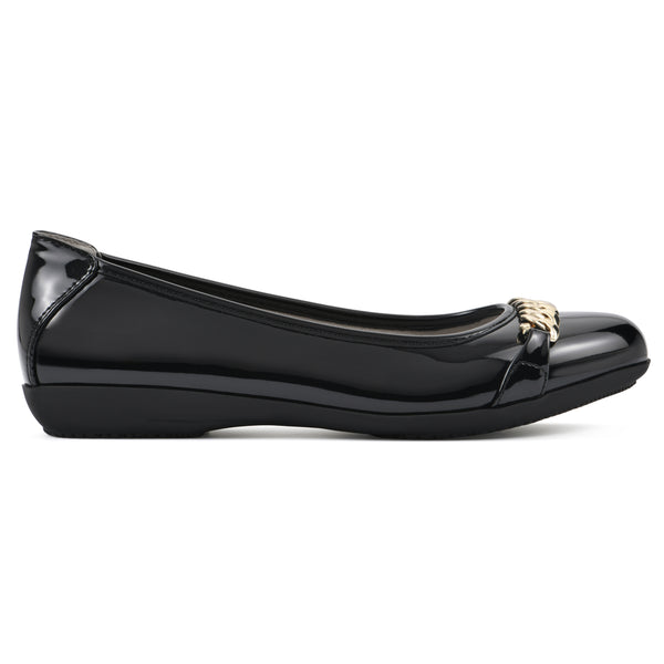 Summit By White Mountain Charmed Flat - Black Patent