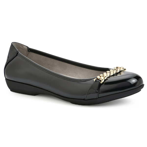 summit by white mountain Charmed Flat - Black Patent